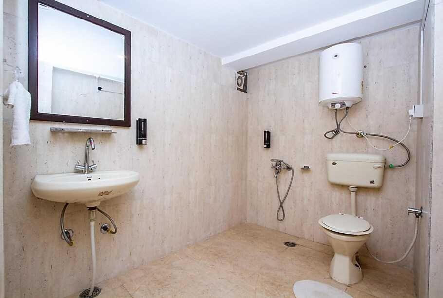 Hotel O Beas Regency 马拉里 外观 照片