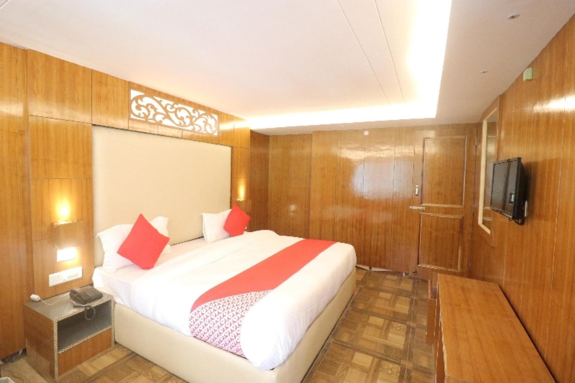 Hotel O Beas Regency 马拉里 外观 照片