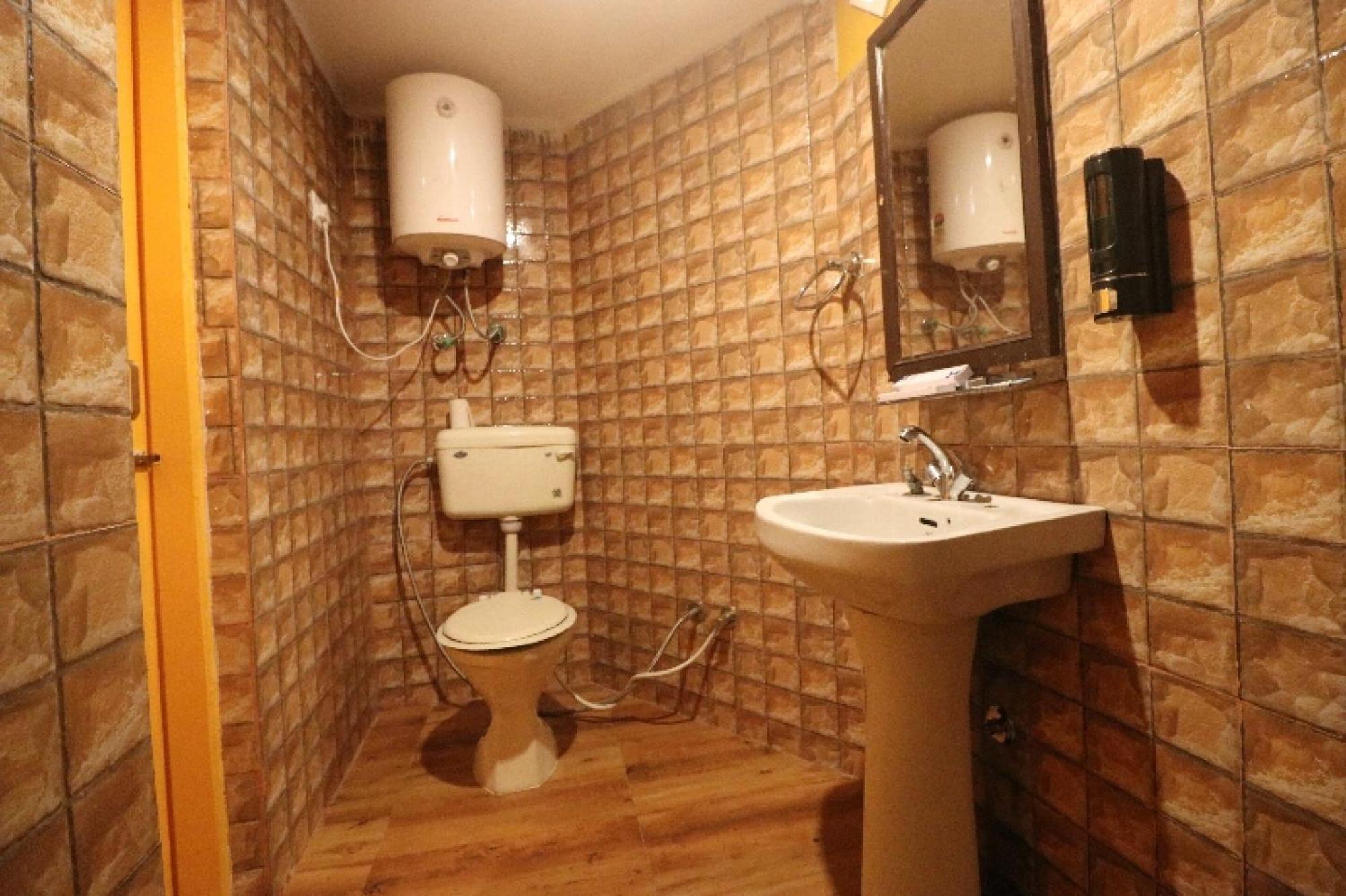 Hotel O Beas Regency 马拉里 外观 照片